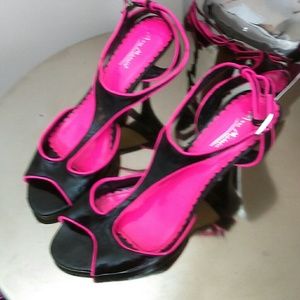 2.5" Anne Michelle Heels